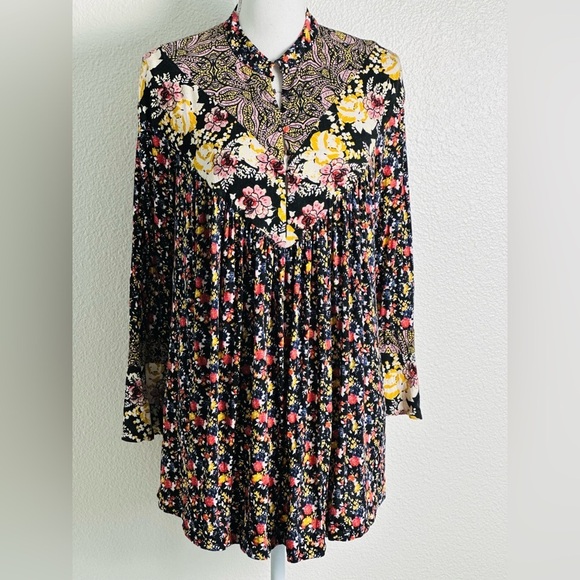 Free People Tops - Free People Wildflower Fields Henley Tunic Boho Top Size Medium